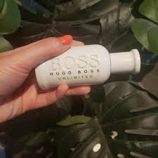 Hugo Bos Blanco: Frescura y Elegancia en Cada Rociada